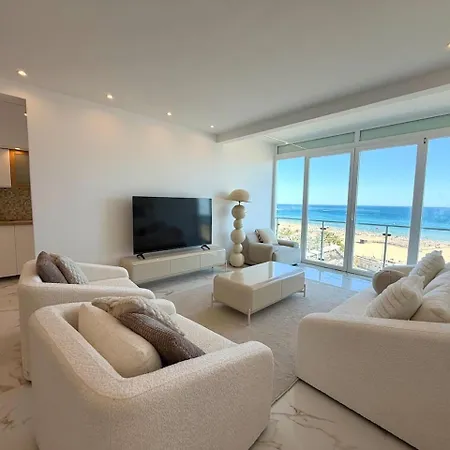 Moderno Frente Mar 6 Pessoas *