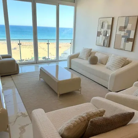 Moderno Frente Mar 6 Pessoas *