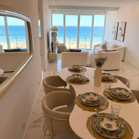 Moderno Frente Mar 6 Pessoas דירה