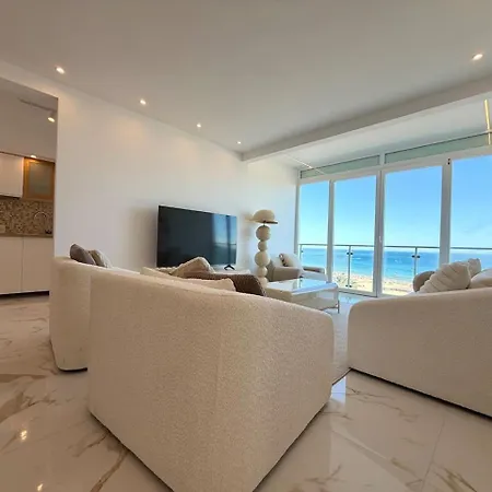 Moderno Frente Mar 6 Pessoas דירה *