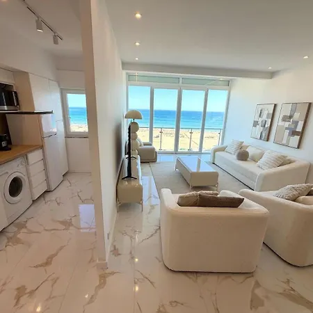 Moderno Frente Mar 6 Pessoas פורטימאו