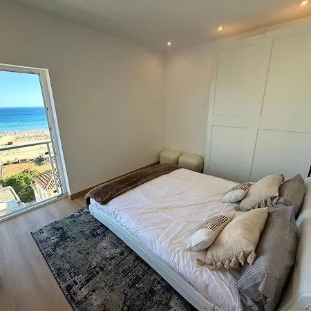 Moderno Frente Mar 6 Pessoas *